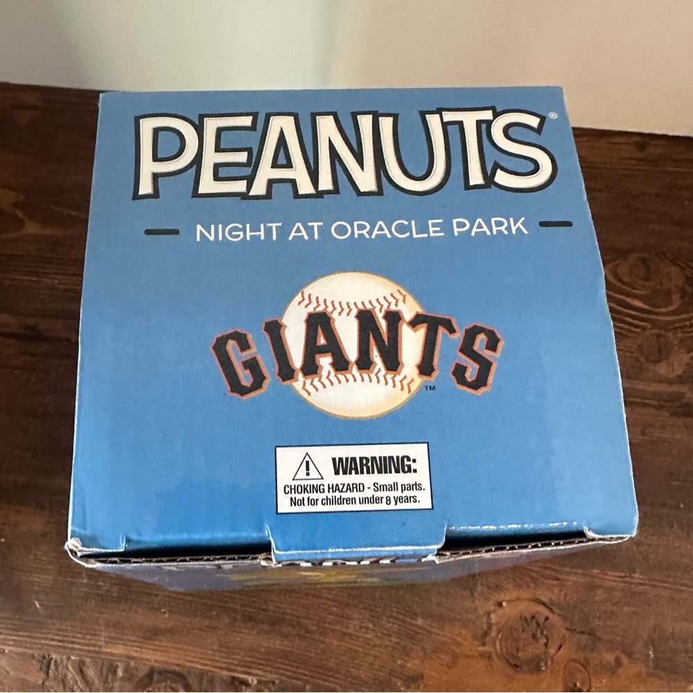 SF GIANTS‎ Peanuts Woodstock SGA bobblehead 08/31/2019 NEW in Box. - Picture 3 of 8